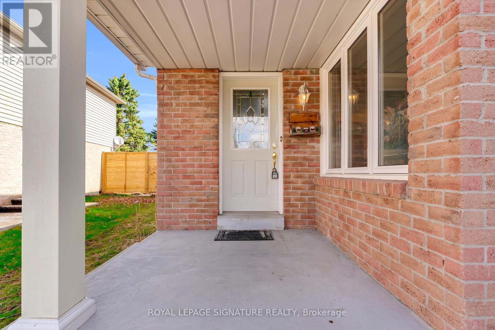 6539 Edenwood Drive, Mississauga, Ontario  L5N 3H2 - Photo 9 - W12989552