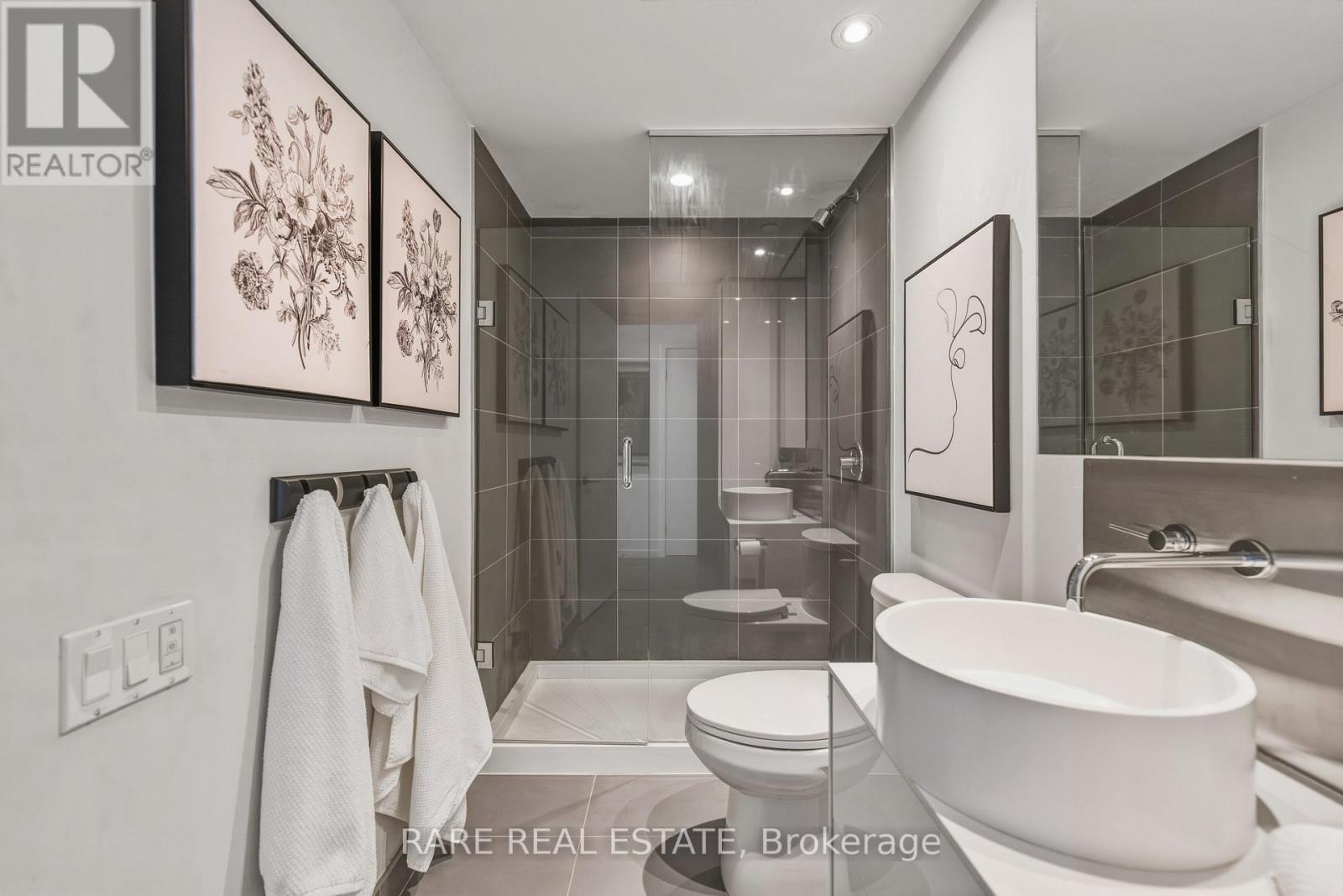 610 - 383 Sorauren Avenue, Toronto, Ontario  M6R 0A4 - Photo 11 - W12989564