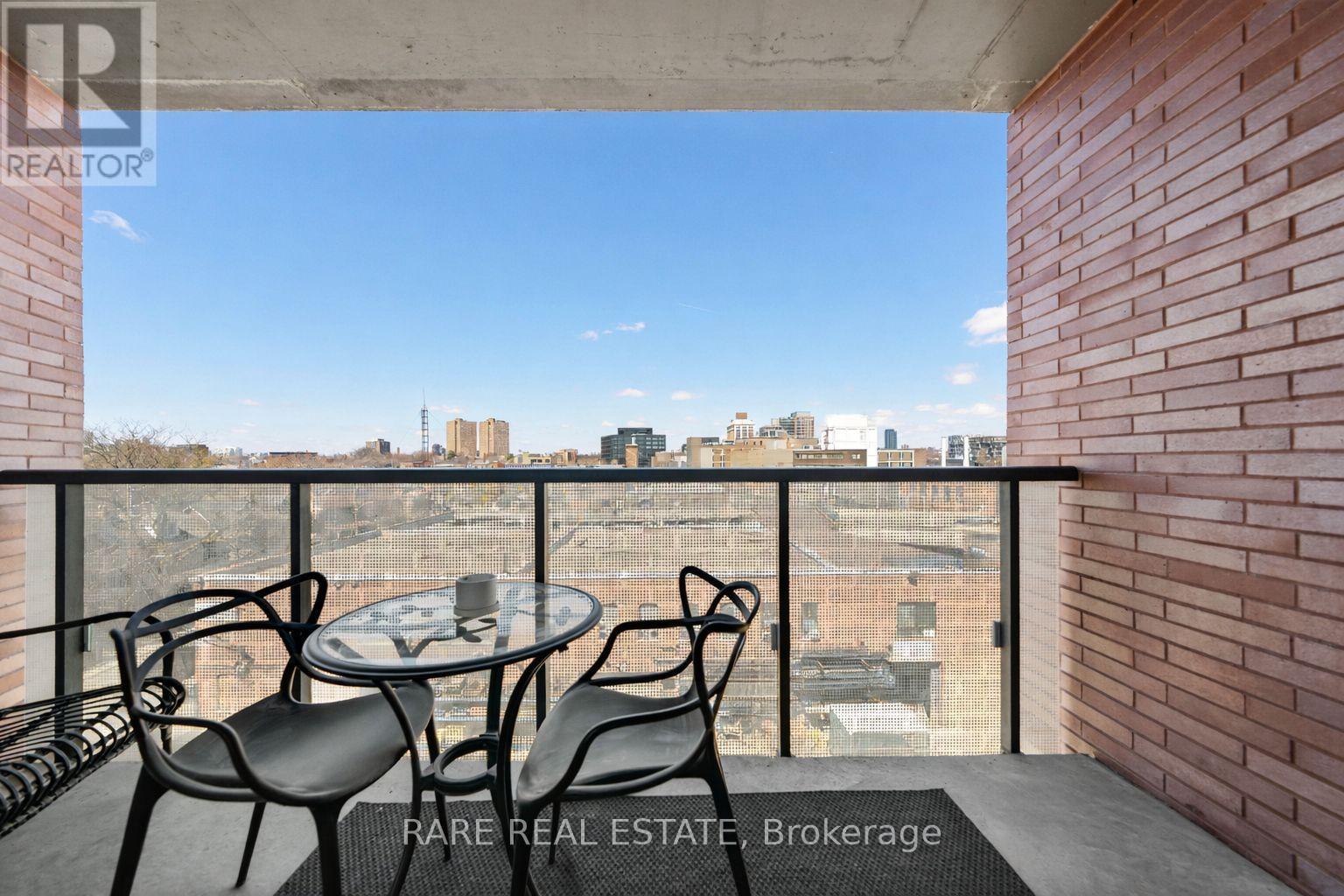 610 - 383 Sorauren Avenue, Toronto, Ontario  M6R 0A4 - Photo 13 - W12989564