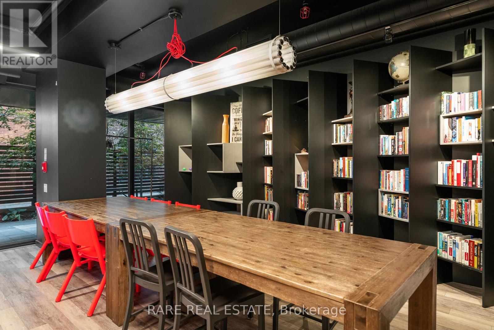 610 - 383 Sorauren Avenue, Toronto, Ontario  M6R 0A4 - Photo 17 - W12989564