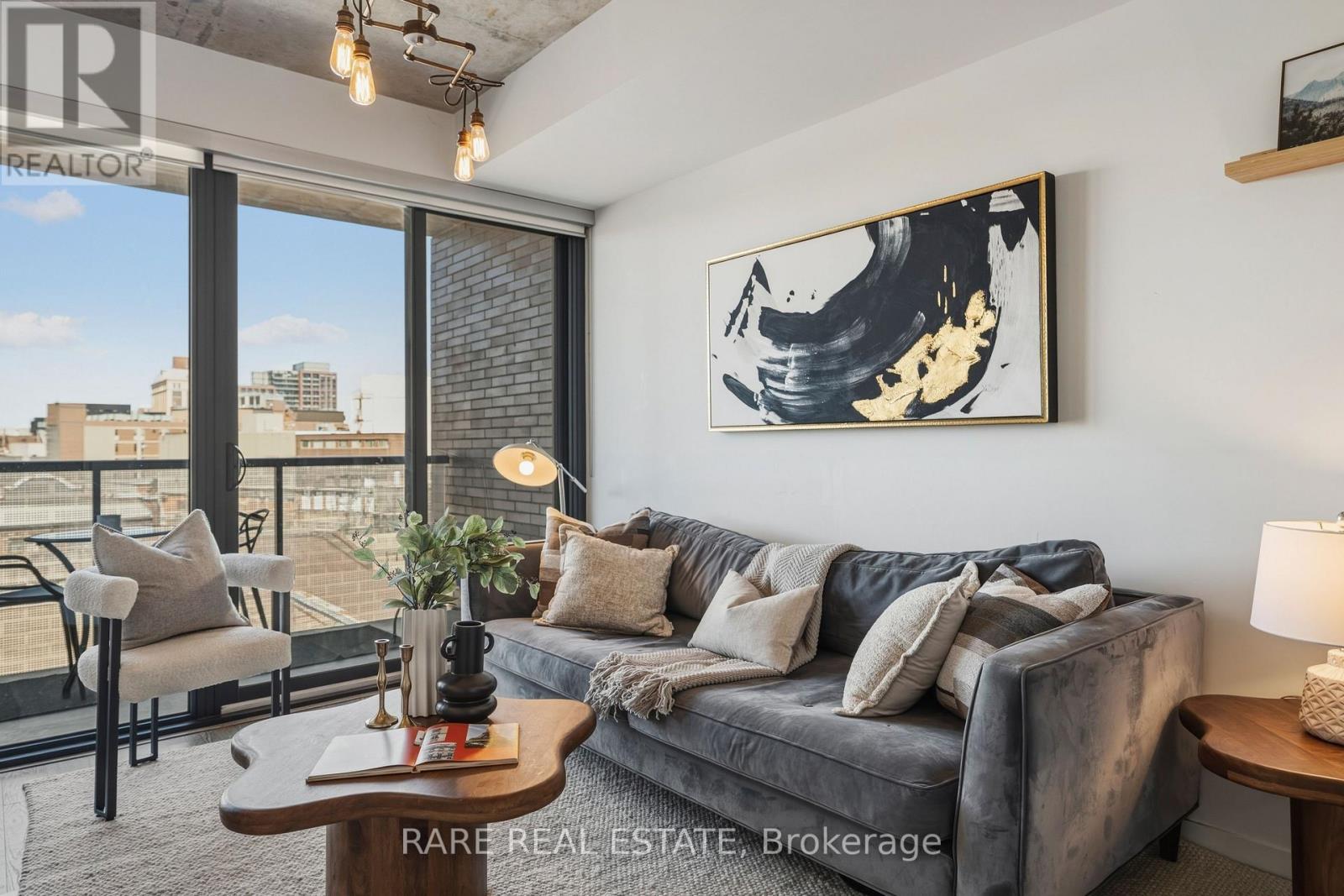 610 - 383 Sorauren Avenue, Toronto, Ontario  M6R 0A4 - Photo 7 - W12989564