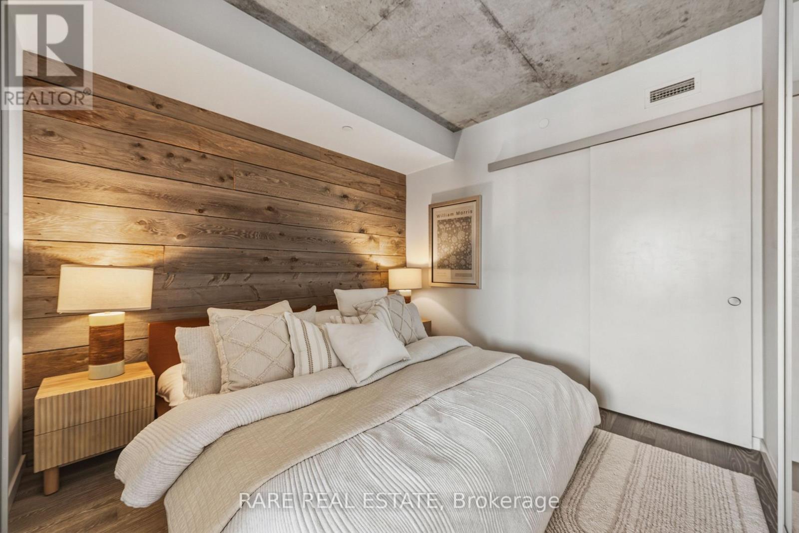 610 - 383 Sorauren Avenue, Toronto, Ontario  M6R 0A4 - Photo 8 - W12989564