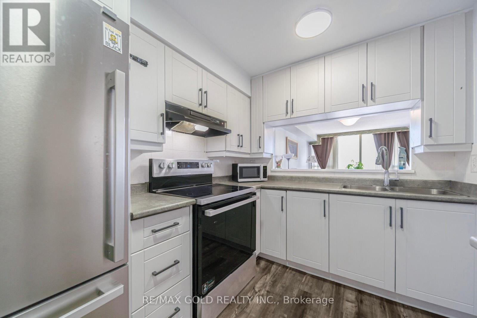 1406 - 350 Rathburn Road W, Mississauga, Ontario  L5B 3Y2 - Photo 20 - W12989602