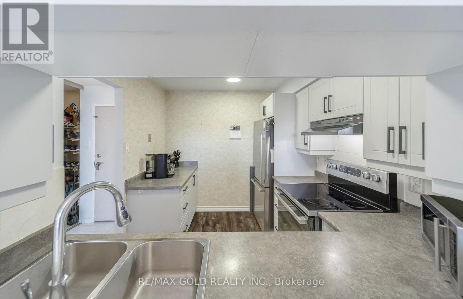 1406 - 350 Rathburn Road W, Mississauga, Ontario  L5B 3Y2 - Photo 21 - W12989602