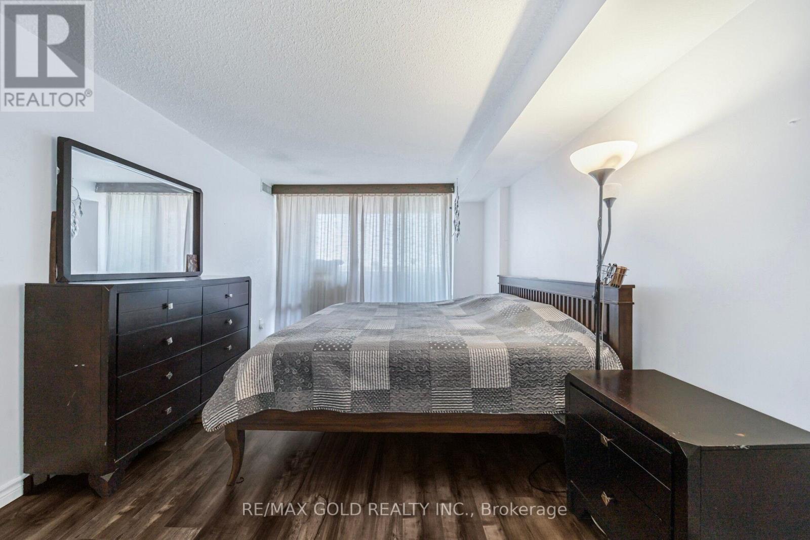 1406 - 350 Rathburn Road W, Mississauga, Ontario  L5B 3Y2 - Photo 23 - W12989602