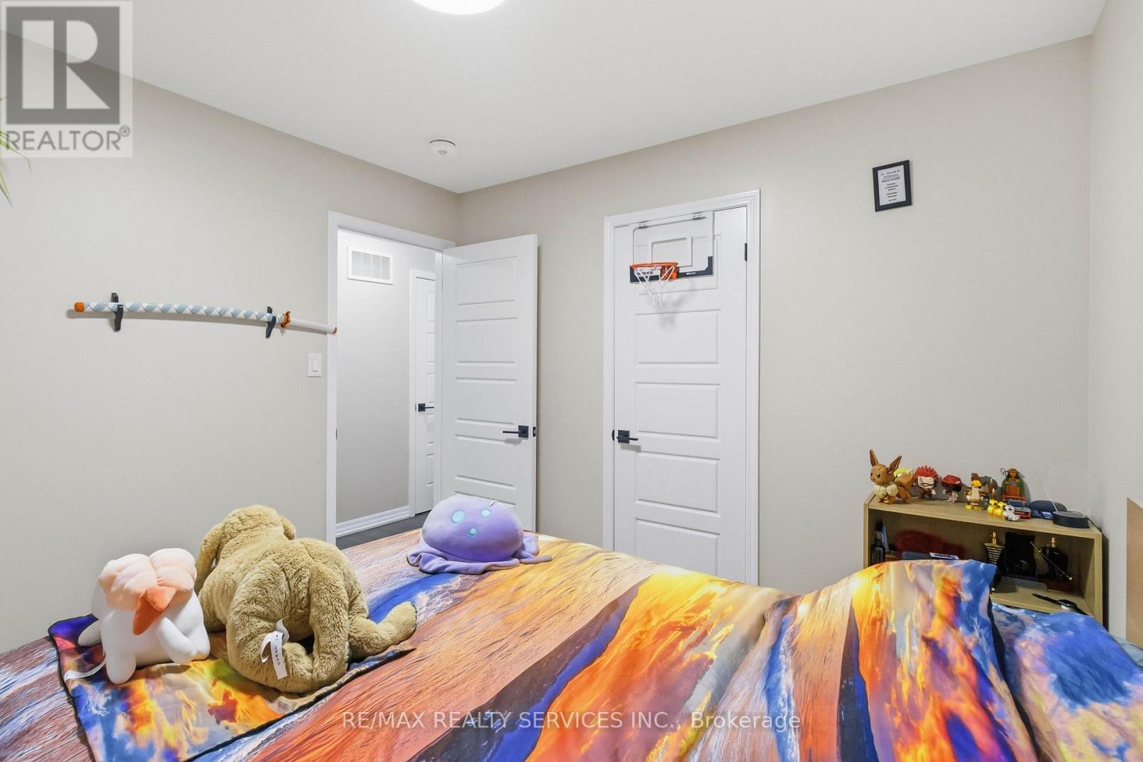 3494 Vernon Powell Drive, Oakville, Ontario  L6H 0X8 - Photo 22 - W12989658