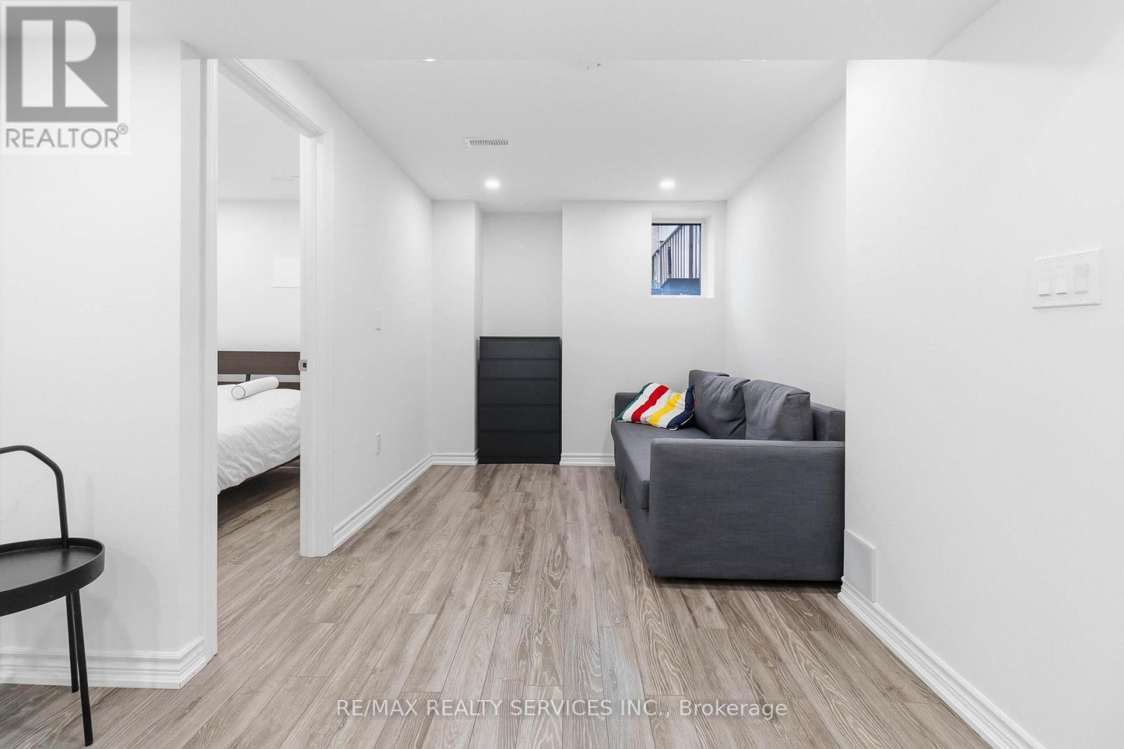 3494 Vernon Powell Drive, Oakville, Ontario  L6H 0X8 - Photo 23 - W12989658