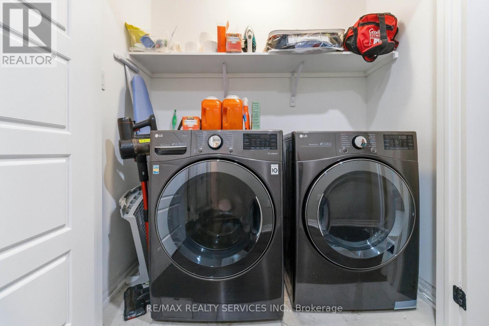 3494 Vernon Powell Drive, Oakville, Ontario  L6H 0X8 - Photo 28 - W12989658