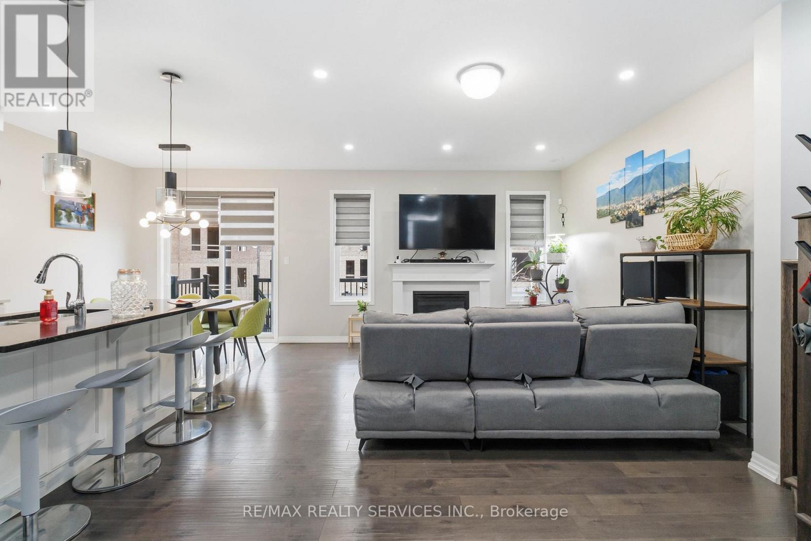 3494 Vernon Powell Drive, Oakville, Ontario  L6H 0X8 - Photo 6 - W12989658