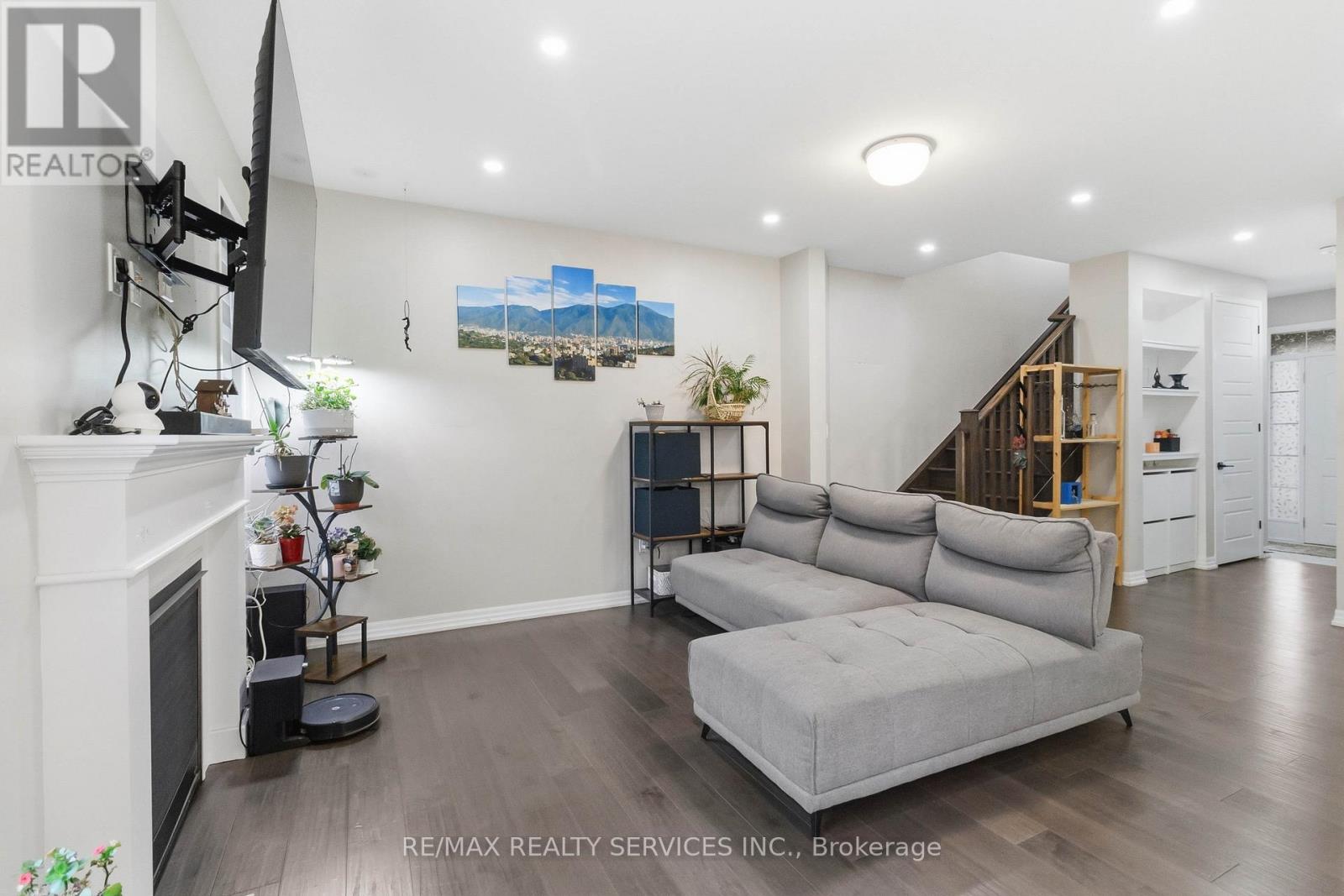 3494 Vernon Powell Drive, Oakville, Ontario  L6H 0X8 - Photo 7 - W12989658