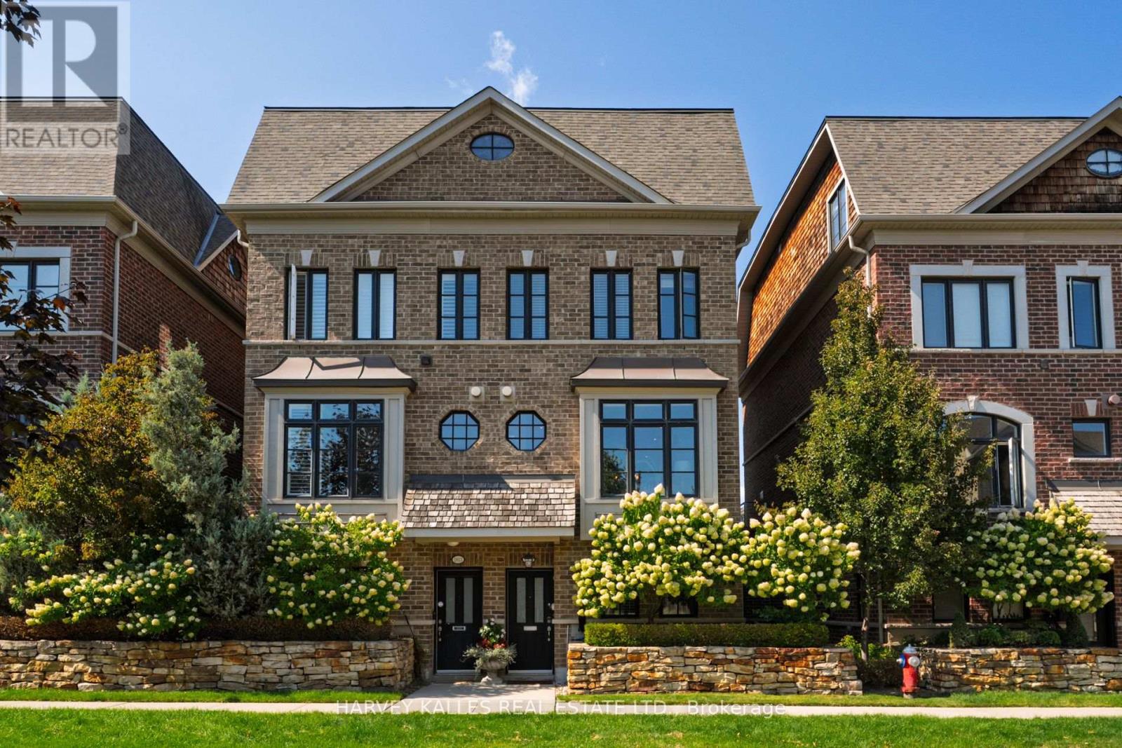 1815 PAGEHURST AVENUE, Mississauga, Ontario