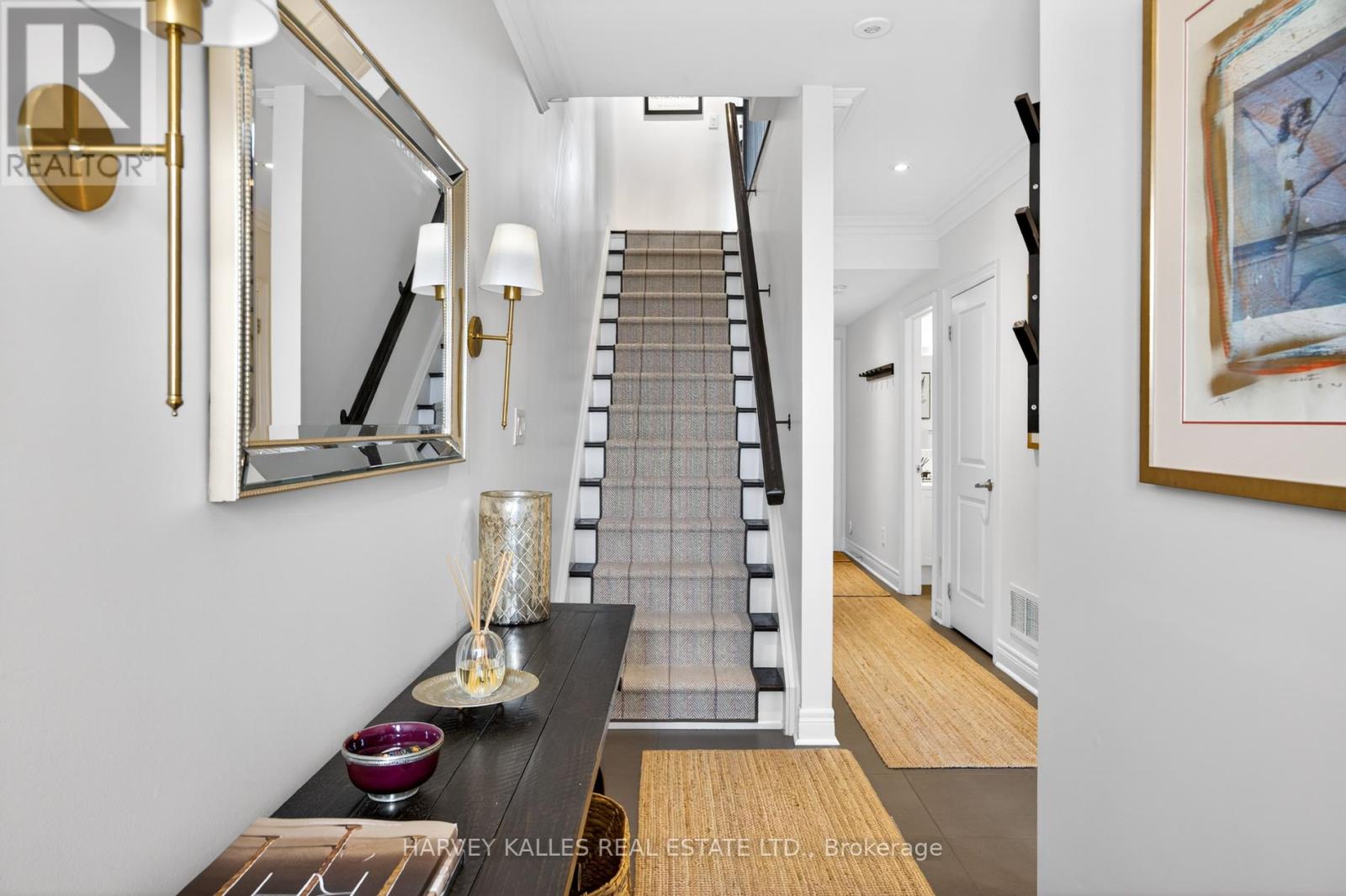 1815 Pagehurst Avenue, Mississauga, Ontario  L4X 1Y5 - Photo 3 - W12989664