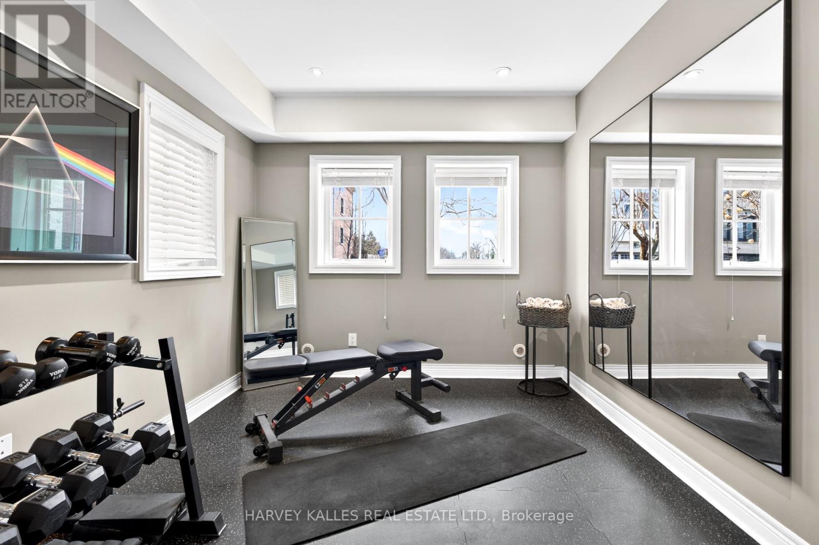 1815 Pagehurst Avenue, Mississauga, Ontario  L4X 1Y5 - Photo 6 - W12989664