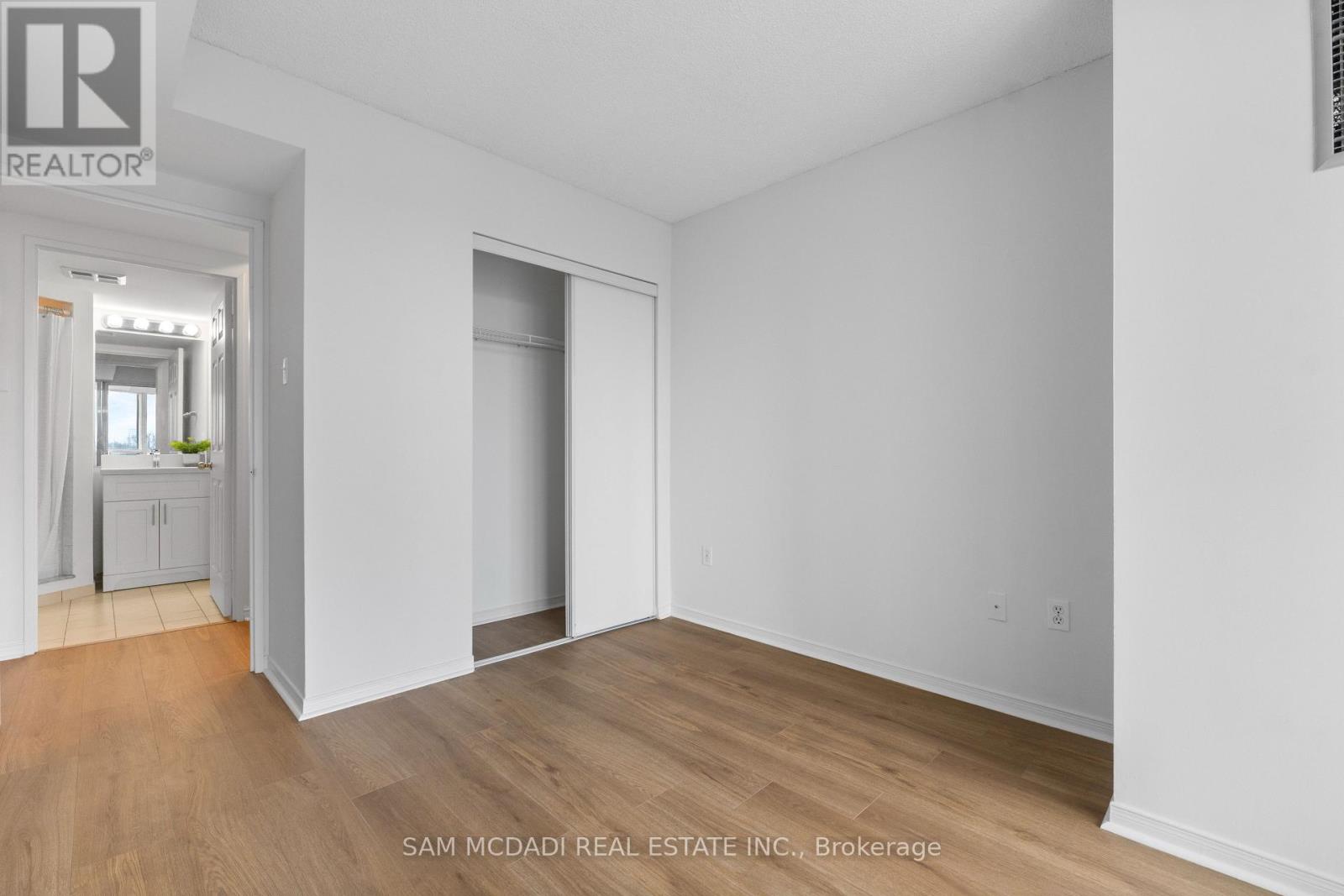 708 - 2177 Burnhamthorpe Road W, Mississauga, Ontario  L5L 5P9 - Photo 20 - W12989712