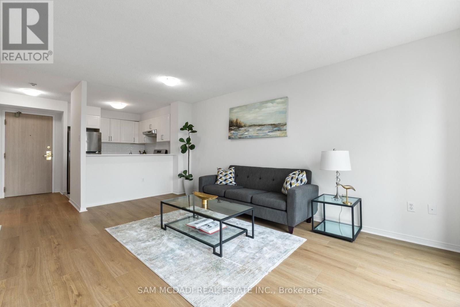 708 - 2177 Burnhamthorpe Road W, Mississauga, Ontario  L5L 5P9 - Photo 6 - W12989712