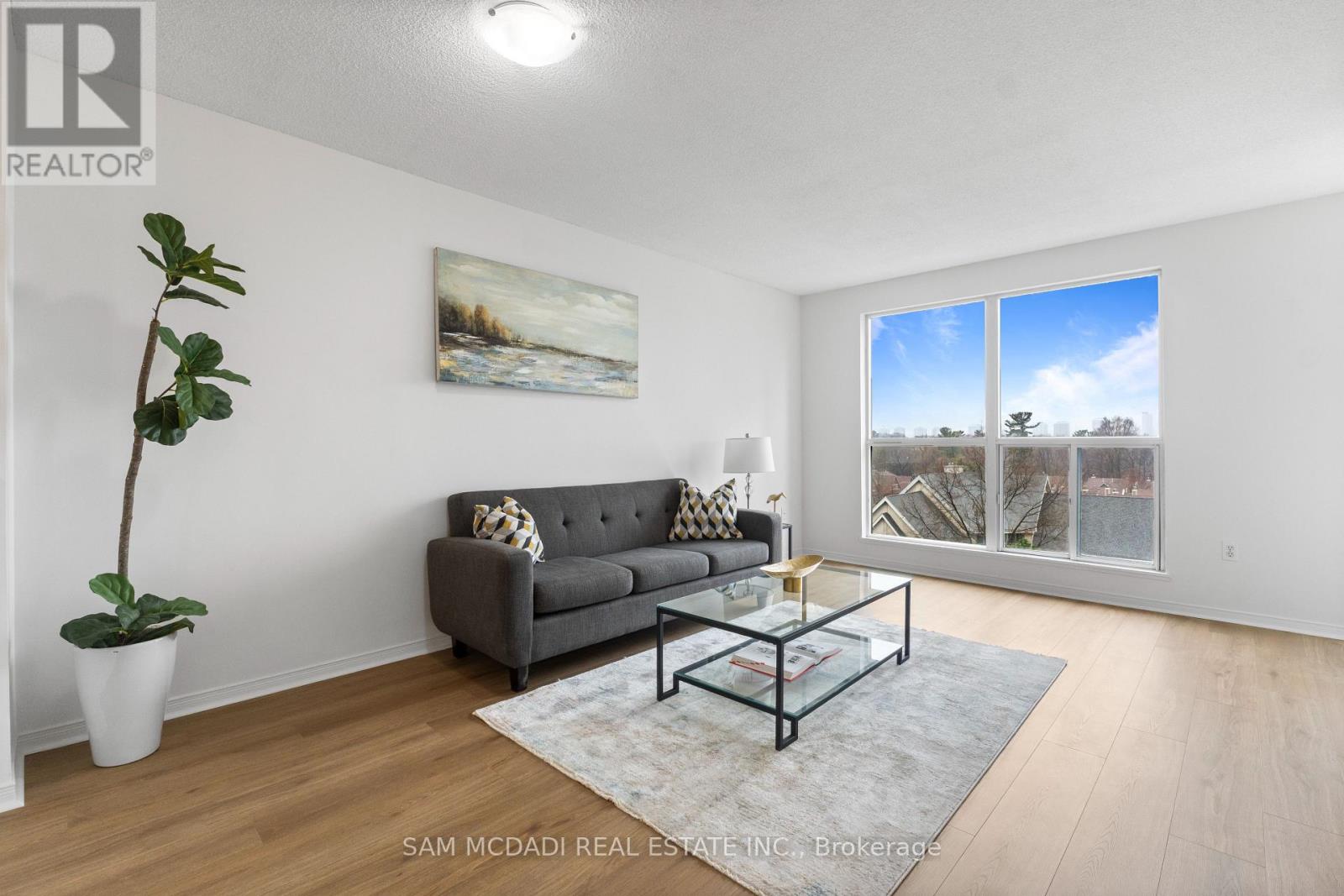 708 - 2177 Burnhamthorpe Road W, Mississauga, Ontario  L5L 5P9 - Photo 7 - W12989712