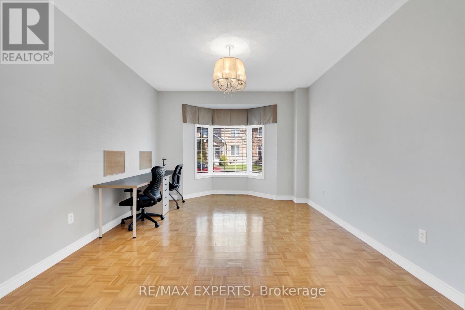 52 Goreridge Crescent, Brampton, Ontario  L6P 1P1 - Photo 18 - W12989724