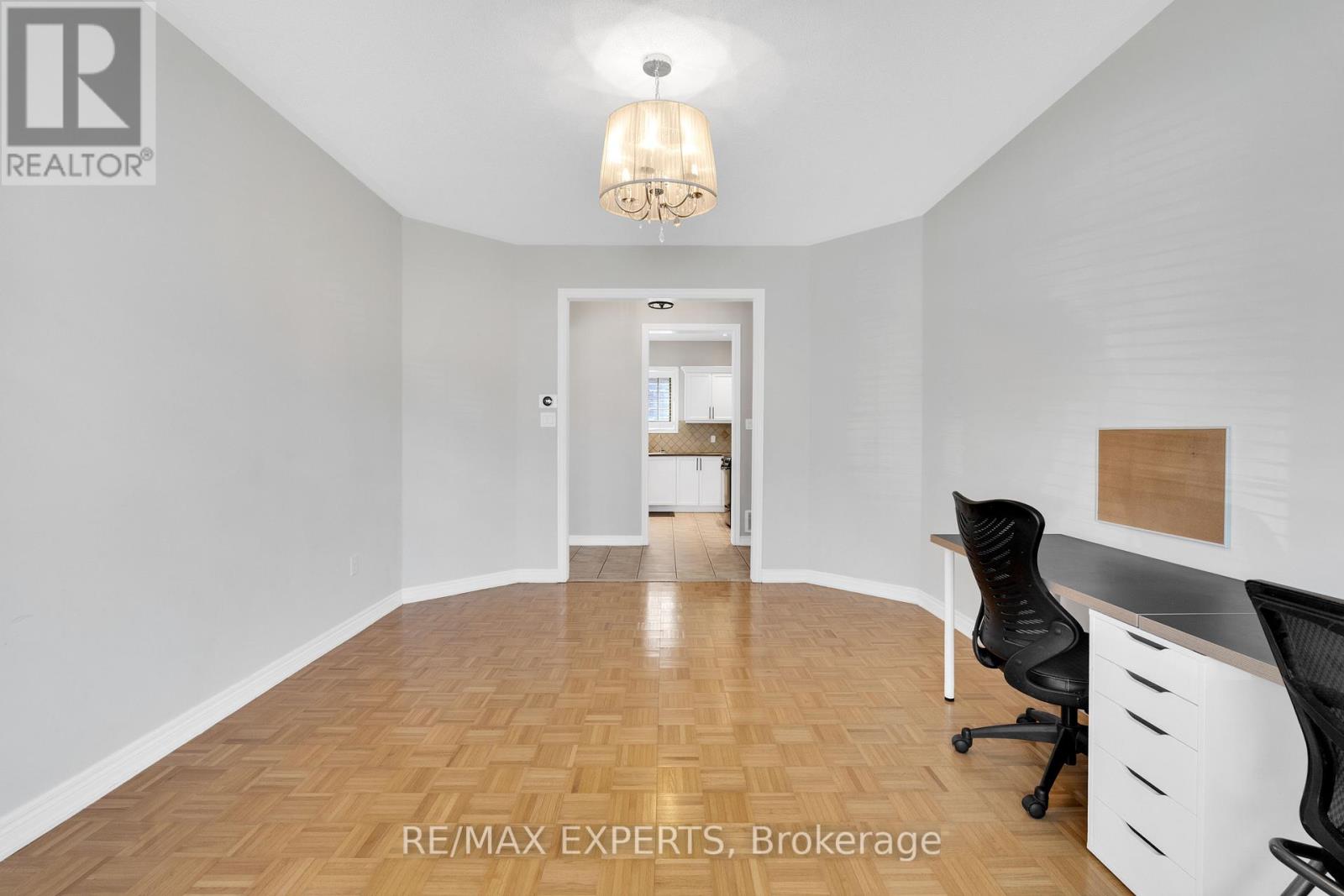 52 Goreridge Crescent, Brampton, Ontario  L6P 1P1 - Photo 19 - W12989724