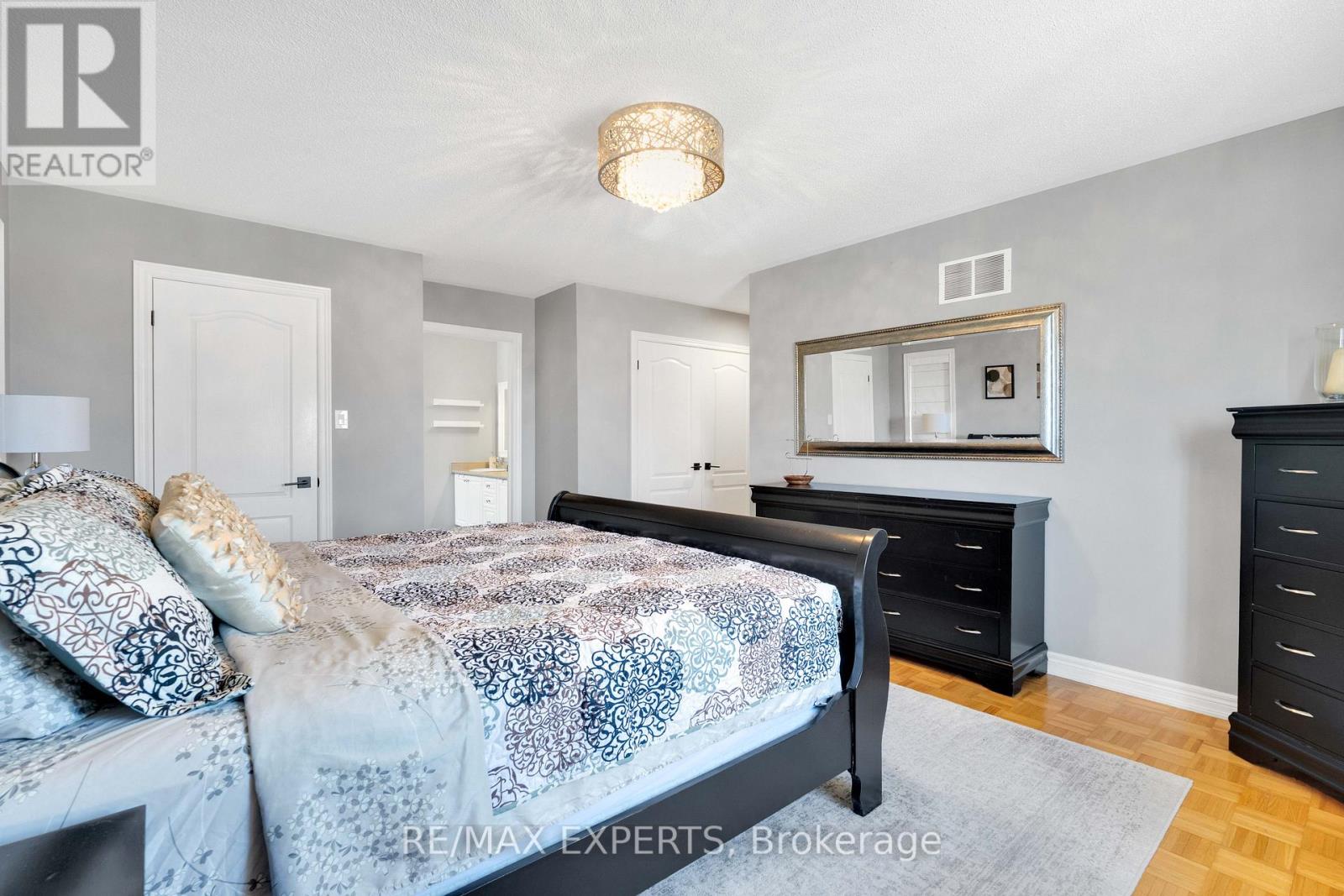 52 Goreridge Crescent, Brampton, Ontario  L6P 1P1 - Photo 25 - W12989724