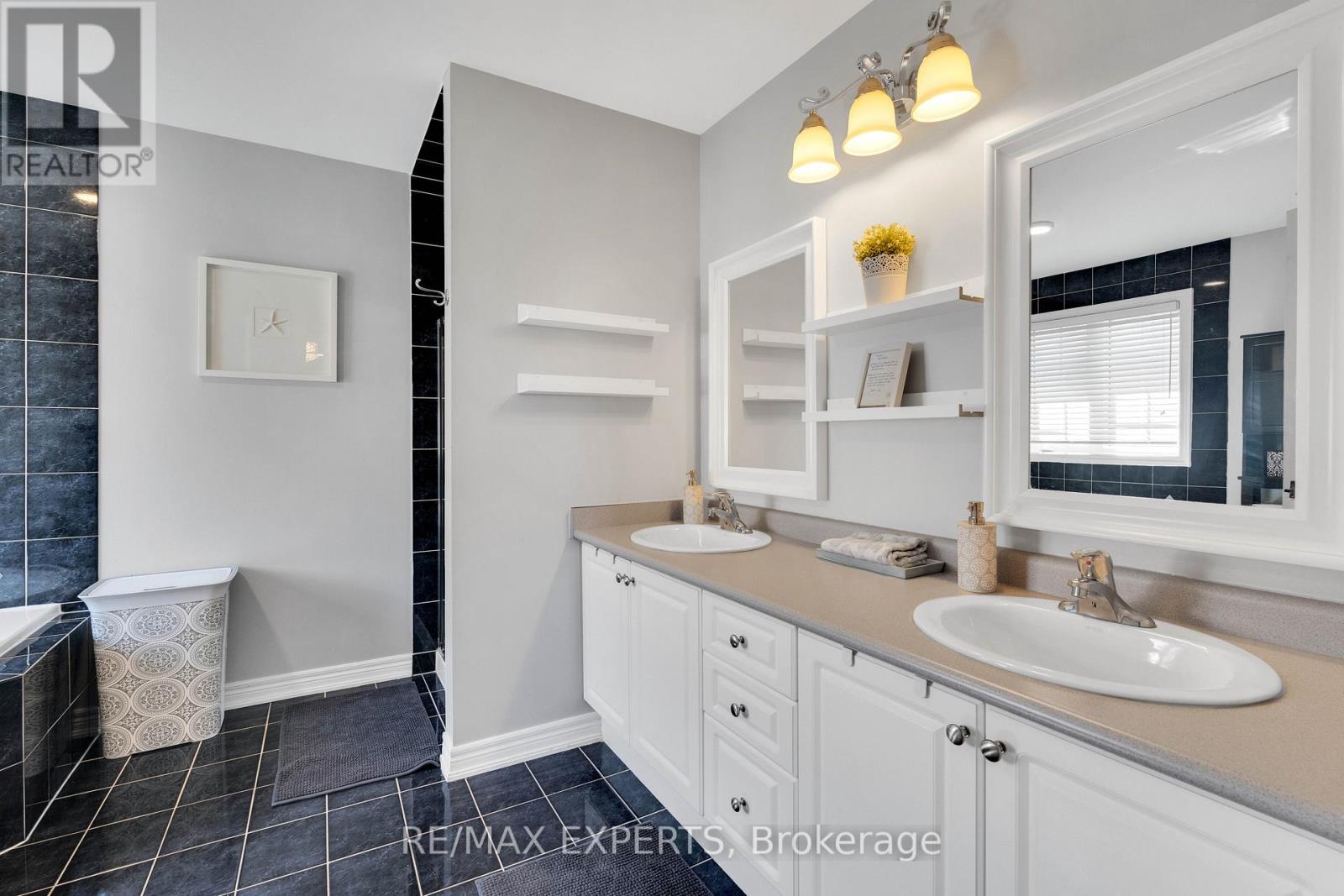 52 Goreridge Crescent, Brampton, Ontario  L6P 1P1 - Photo 26 - W12989724