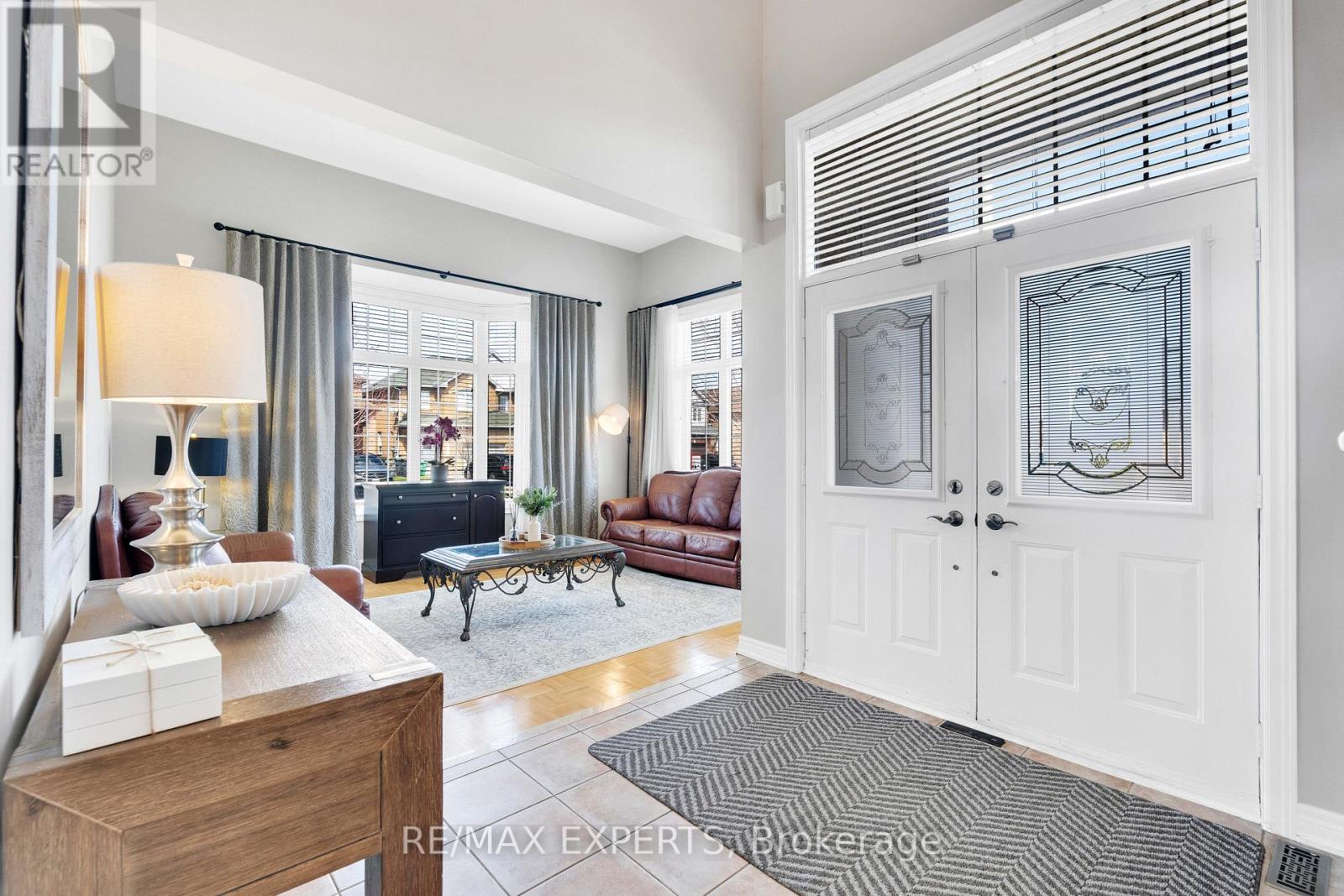 52 Goreridge Crescent, Brampton, Ontario  L6P 1P1 - Photo 7 - W12989724