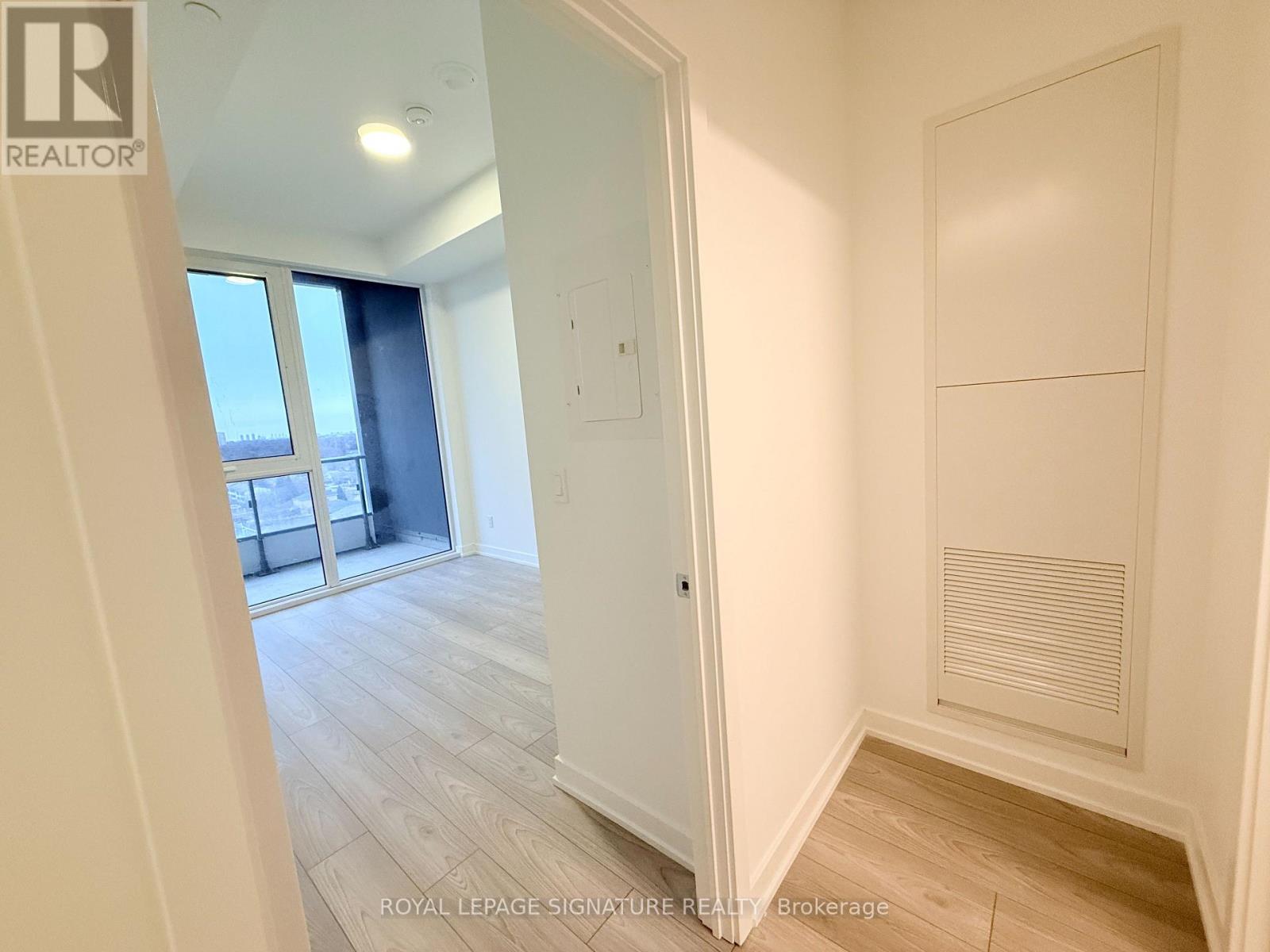 923 - 1007 The Queensway, Toronto, Ontario  M8Z 6C7 - Photo 8 - W12989740