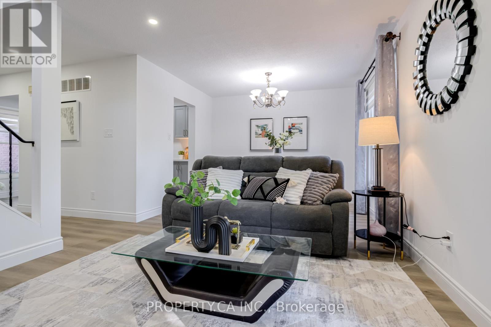 24 Ridler Court, Brampton, Ontario  L6X 2R1 - Photo 10 - W12989782