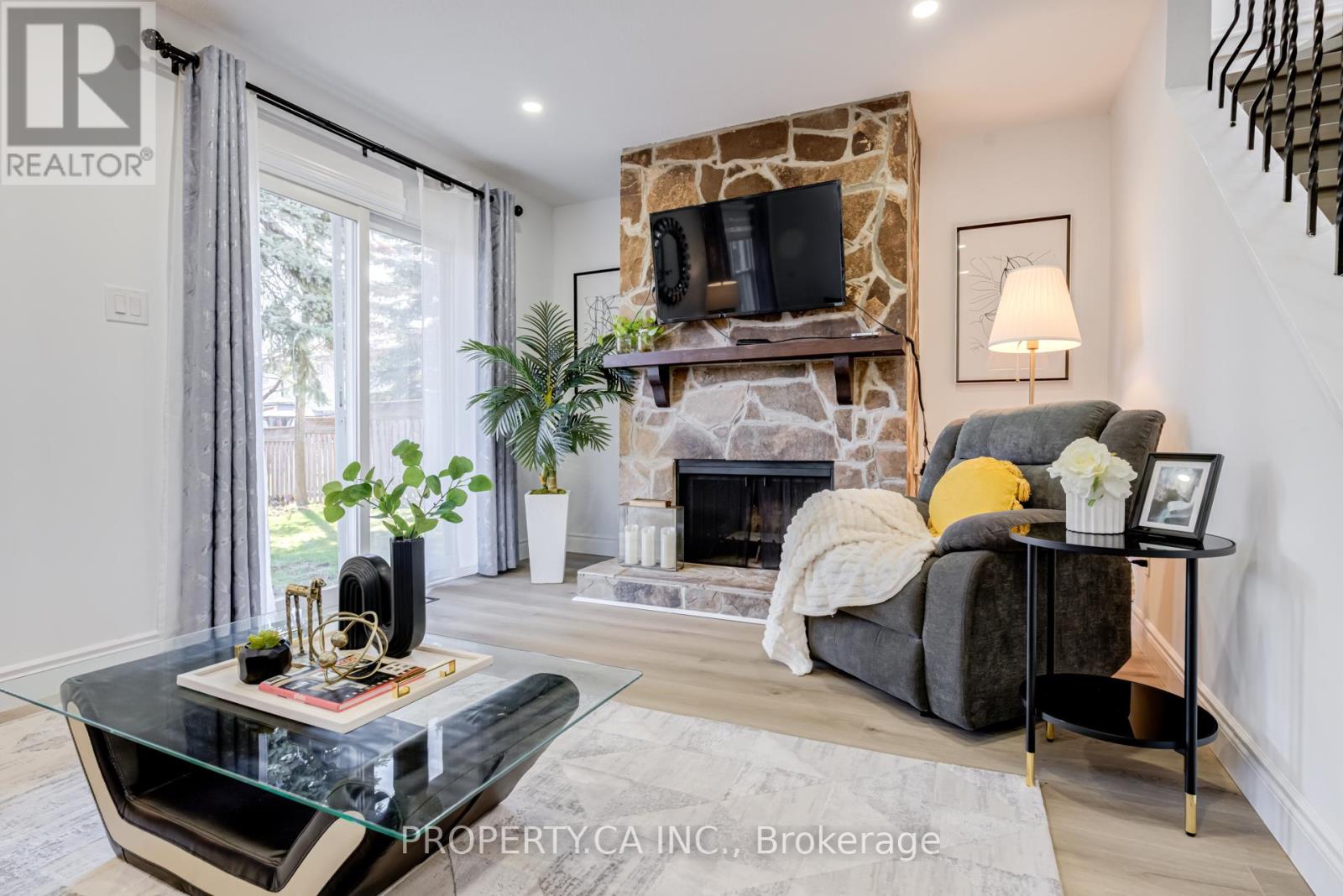 24 Ridler Court, Brampton, Ontario  L6X 2R1 - Photo 9 - W12989782