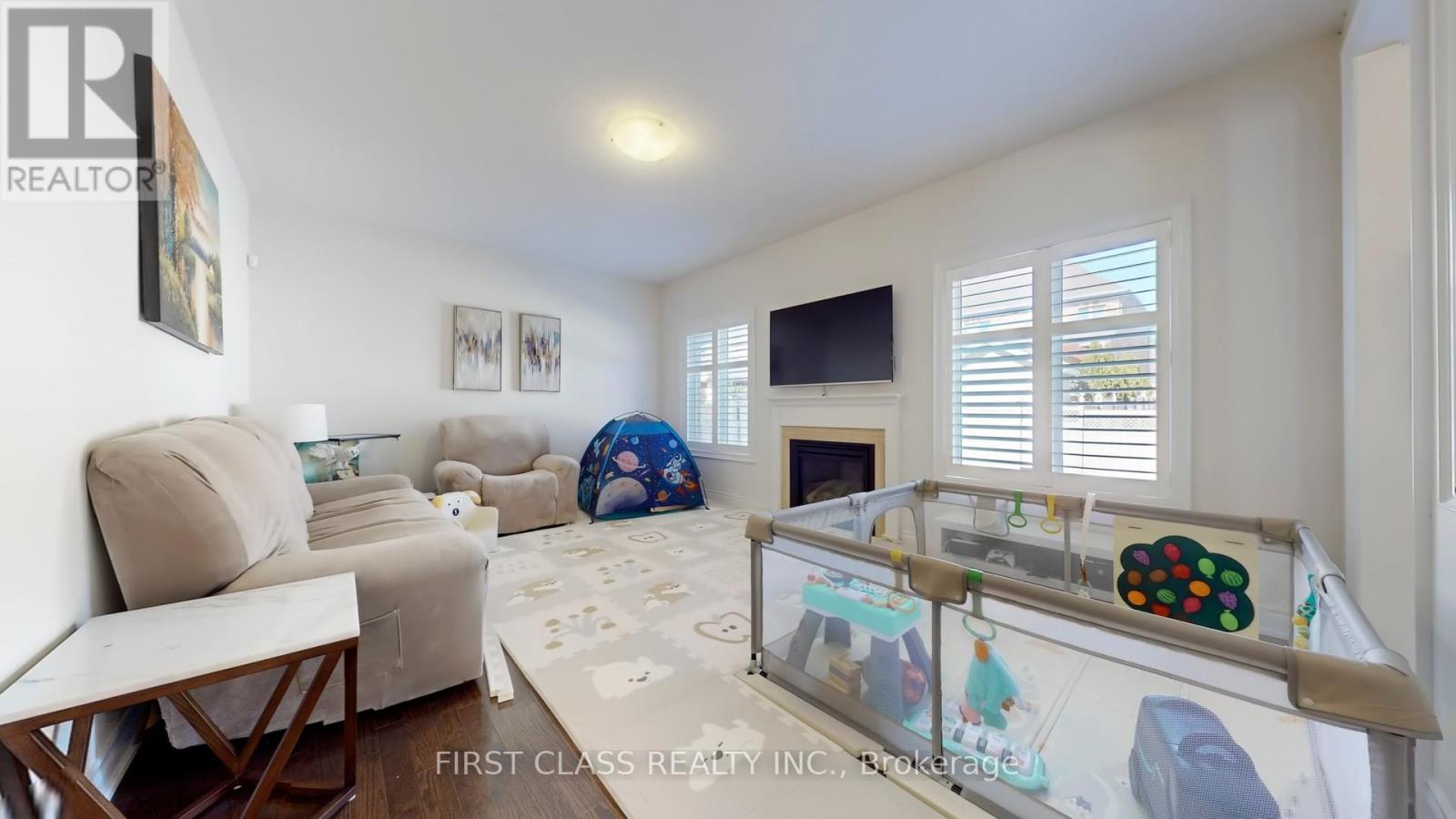 93 Royal West Drive, Brampton, Ontario  L6X 0V8 - Photo 10 - W12989854