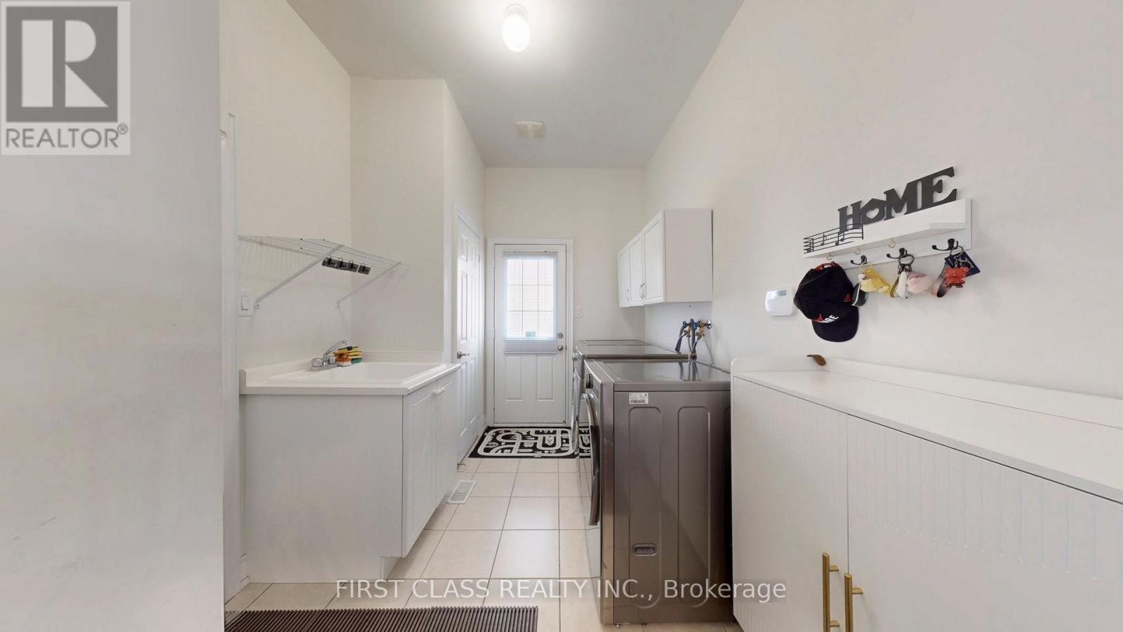 93 Royal West Drive, Brampton, Ontario  L6X 0V8 - Photo 19 - W12989854