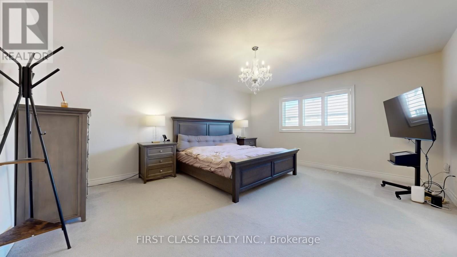 93 Royal West Drive, Brampton, Ontario  L6X 0V8 - Photo 23 - W12989854