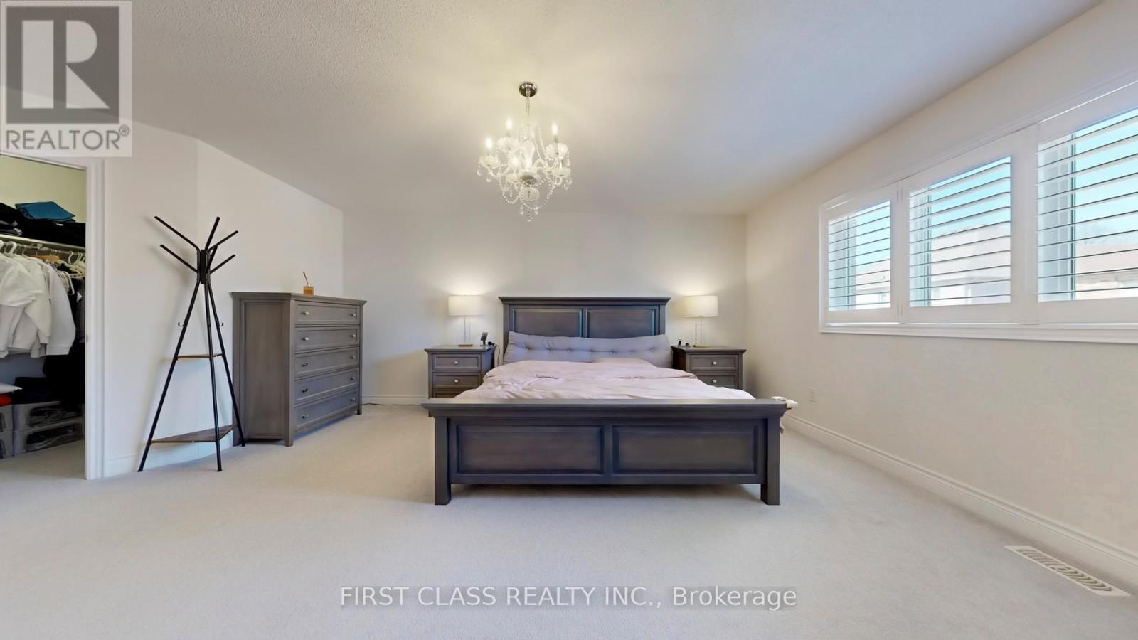 93 Royal West Drive, Brampton, Ontario  L6X 0V8 - Photo 24 - W12989854