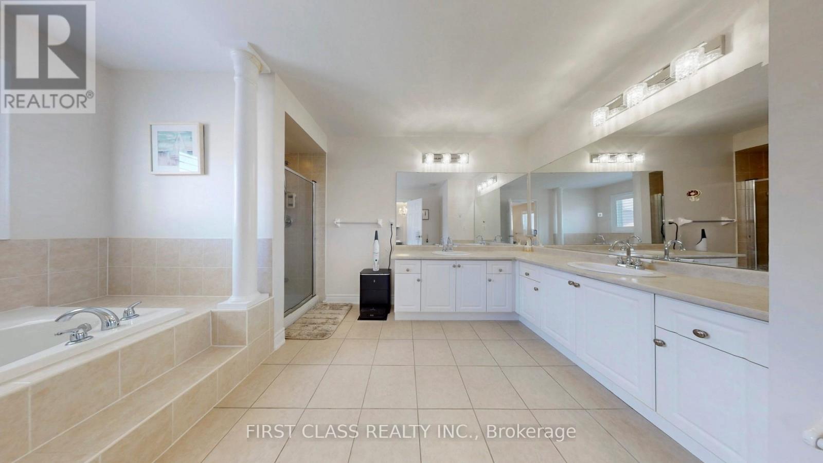 93 Royal West Drive, Brampton, Ontario  L6X 0V8 - Photo 26 - W12989854