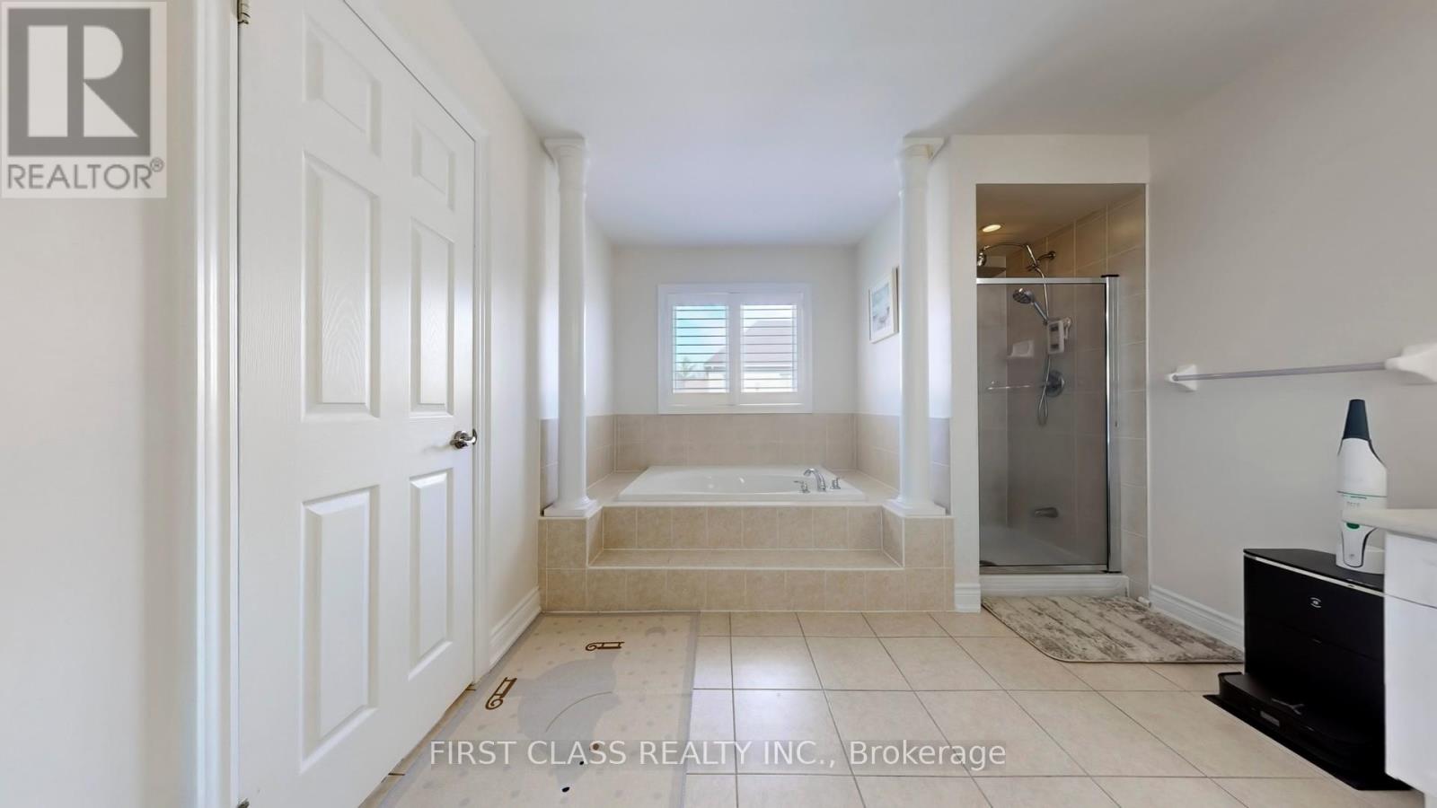 93 Royal West Drive, Brampton, Ontario  L6X 0V8 - Photo 27 - W12989854