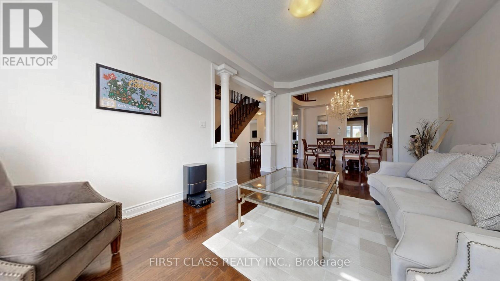 93 Royal West Drive, Brampton, Ontario  L6X 0V8 - Photo 6 - W12989854