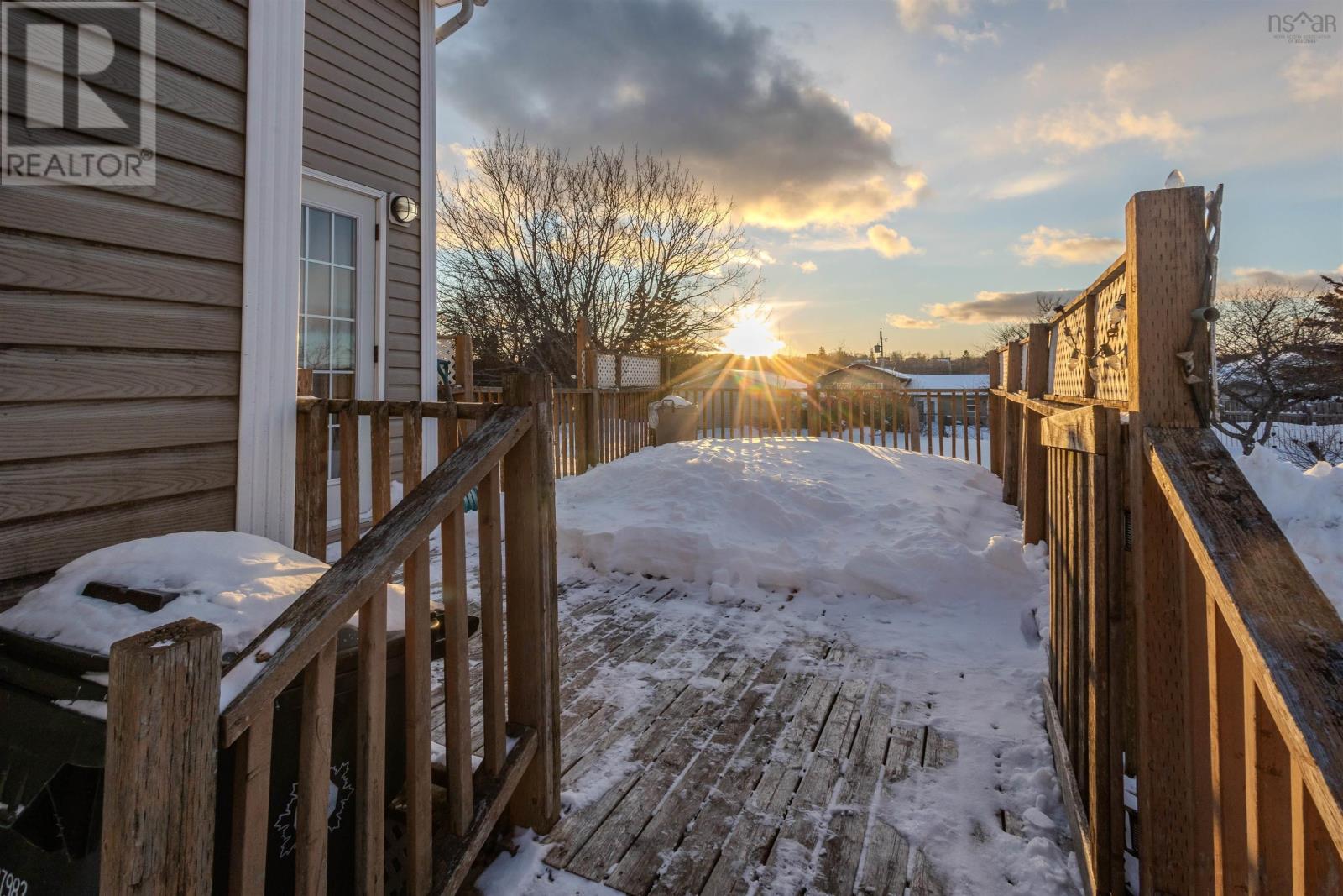 70 Fraser Avenue, Sydney Mines, Nova Scotia  B1V 2C3 - Photo 11 - 202601449