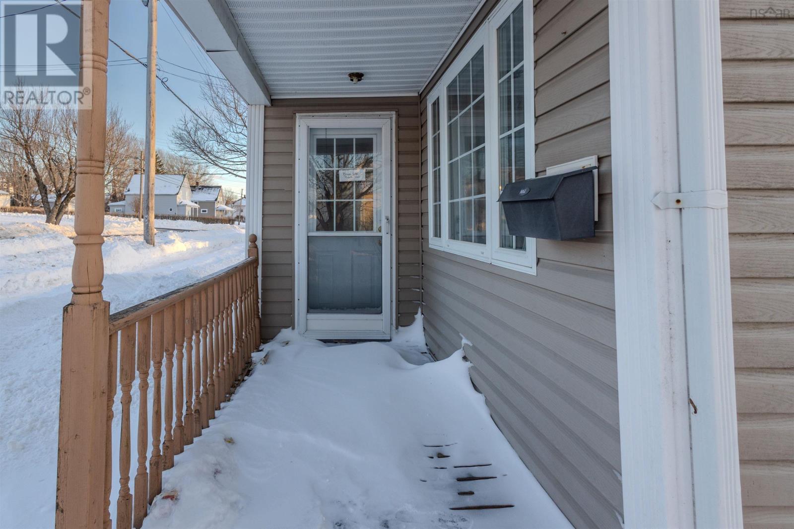 70 Fraser Avenue, Sydney Mines, Nova Scotia  B1V 2C3 - Photo 10 - 202601449