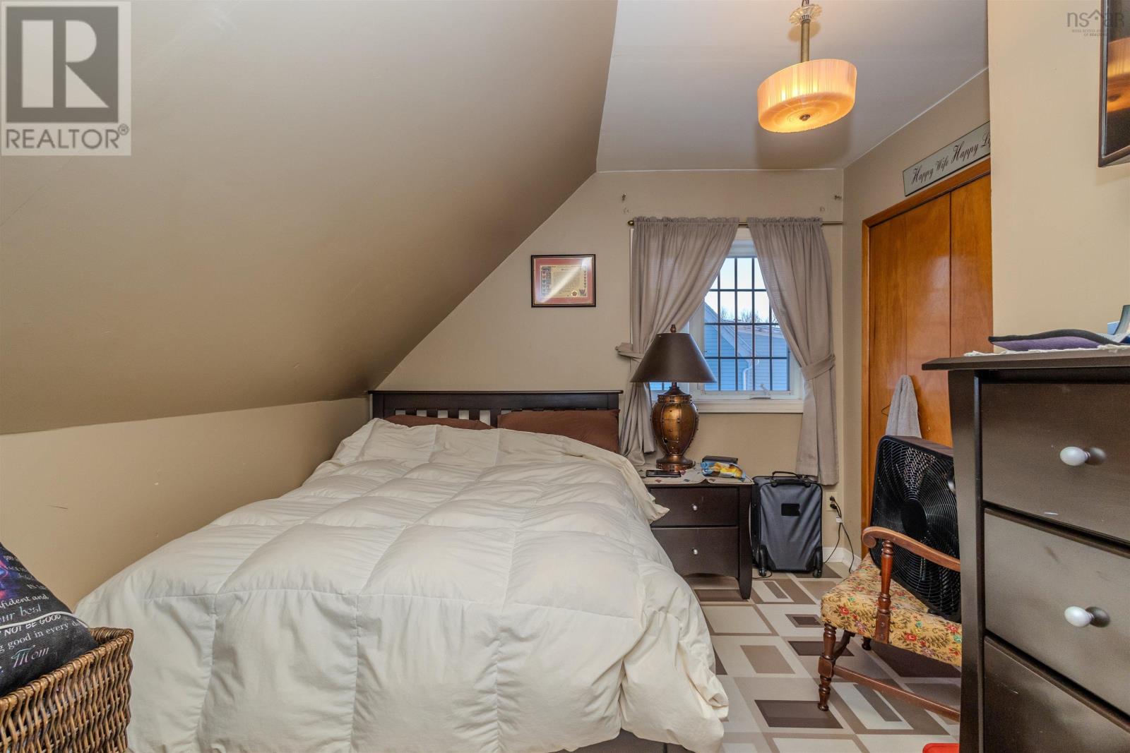 70 Fraser Avenue, Sydney Mines, Nova Scotia  B1V 2C3 - Photo 30 - 202601449