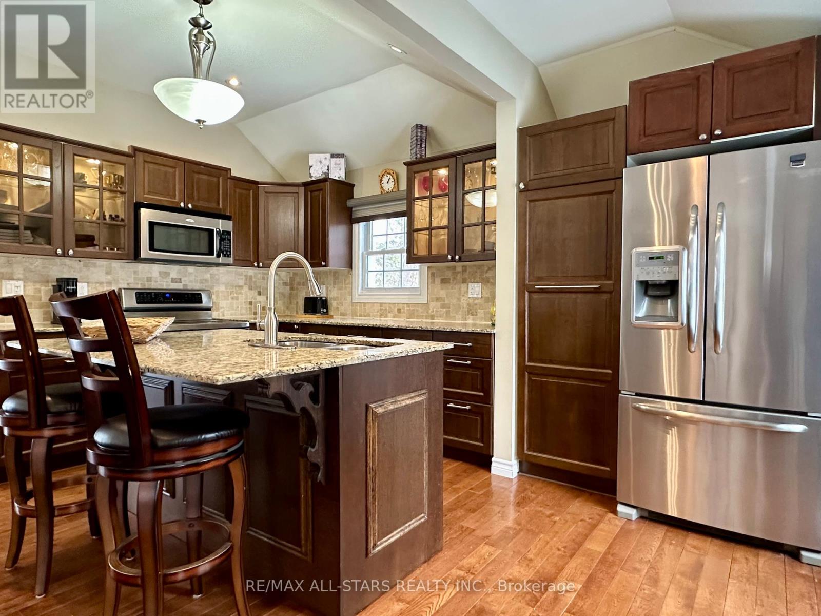 29 Stinsons Bay Road, Kawartha Lakes, Ontario  K0M 1N0 - Photo 8 - X12783998