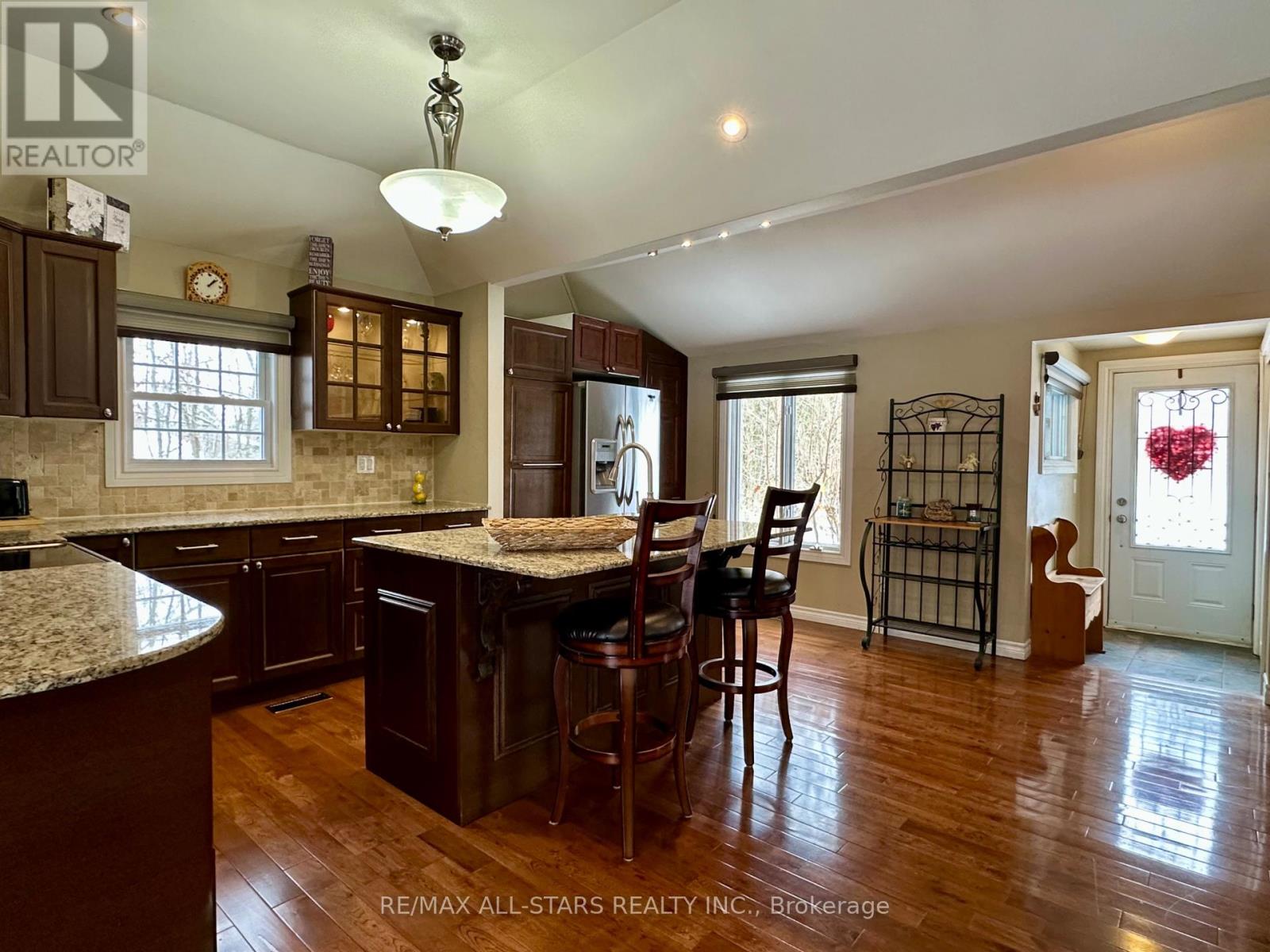 29 Stinsons Bay Road, Kawartha Lakes, Ontario  K0M 1N0 - Photo 6 - X12783998