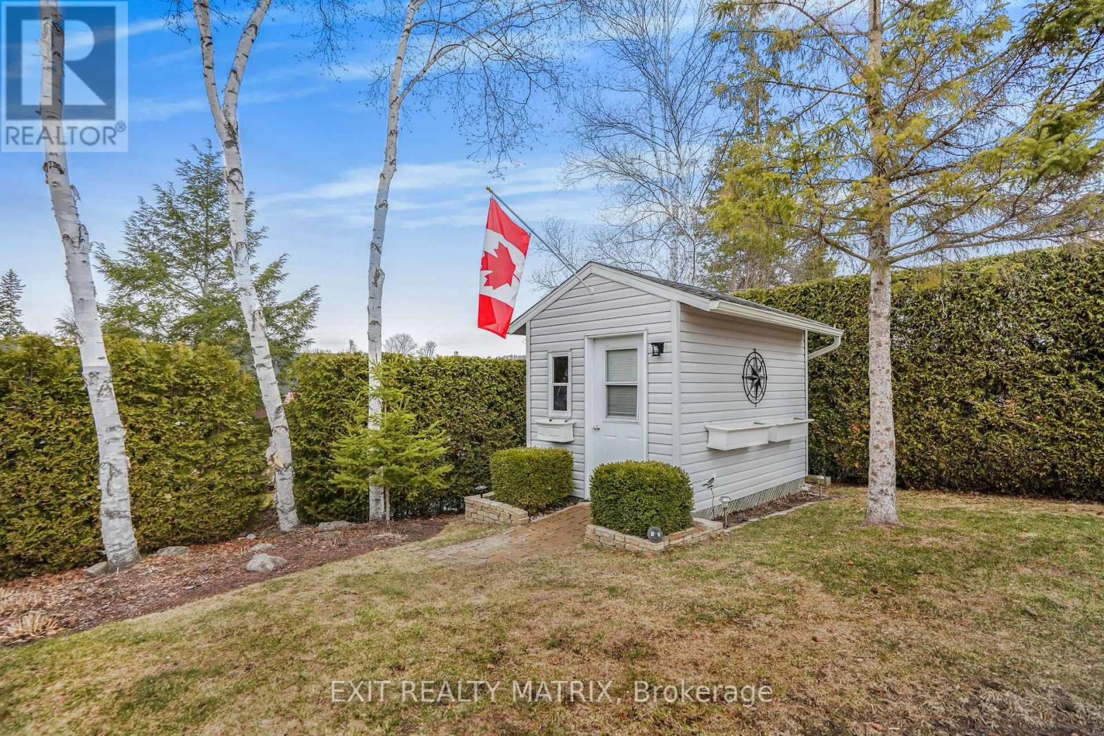 636 Front Road, Champlain, Ontario K0B 1K0 - Photo 38 - X12798014