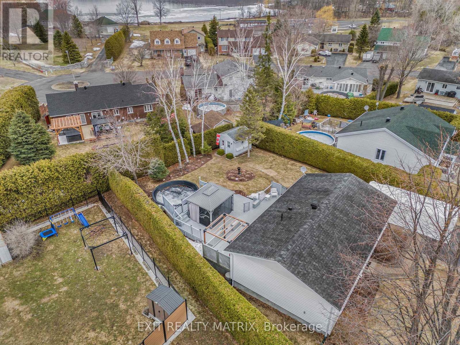 636 Front Road, Champlain, Ontario K0B 1K0 - Photo 42 - X12798014