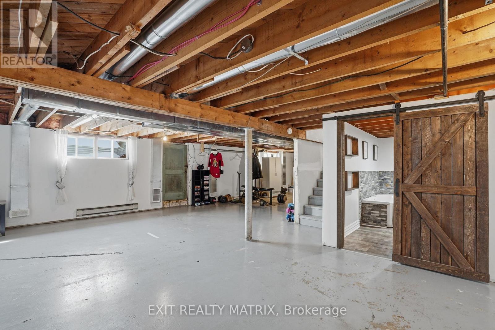 635 Front Road W, Champlain, Ontario K0B 1K0 - Photo 20 - X12849820