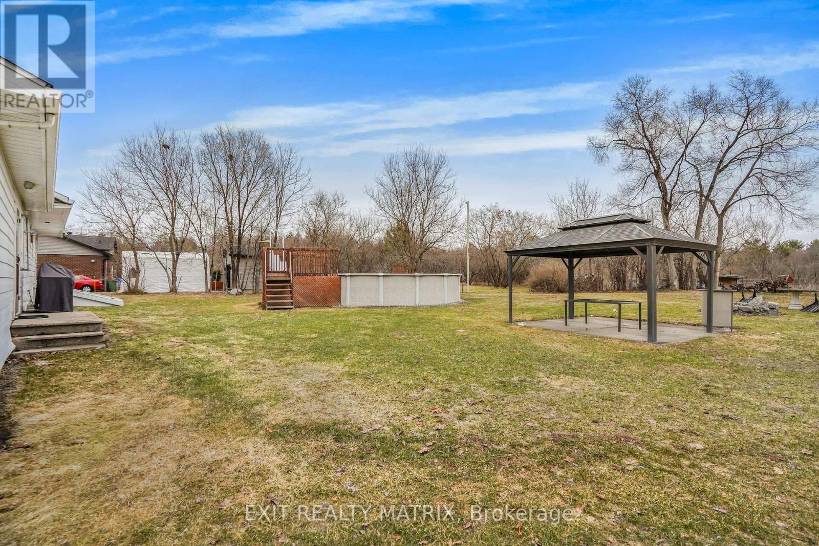 635 Front Road W, Champlain, Ontario K0B 1K0 - Photo 28 - X12849820