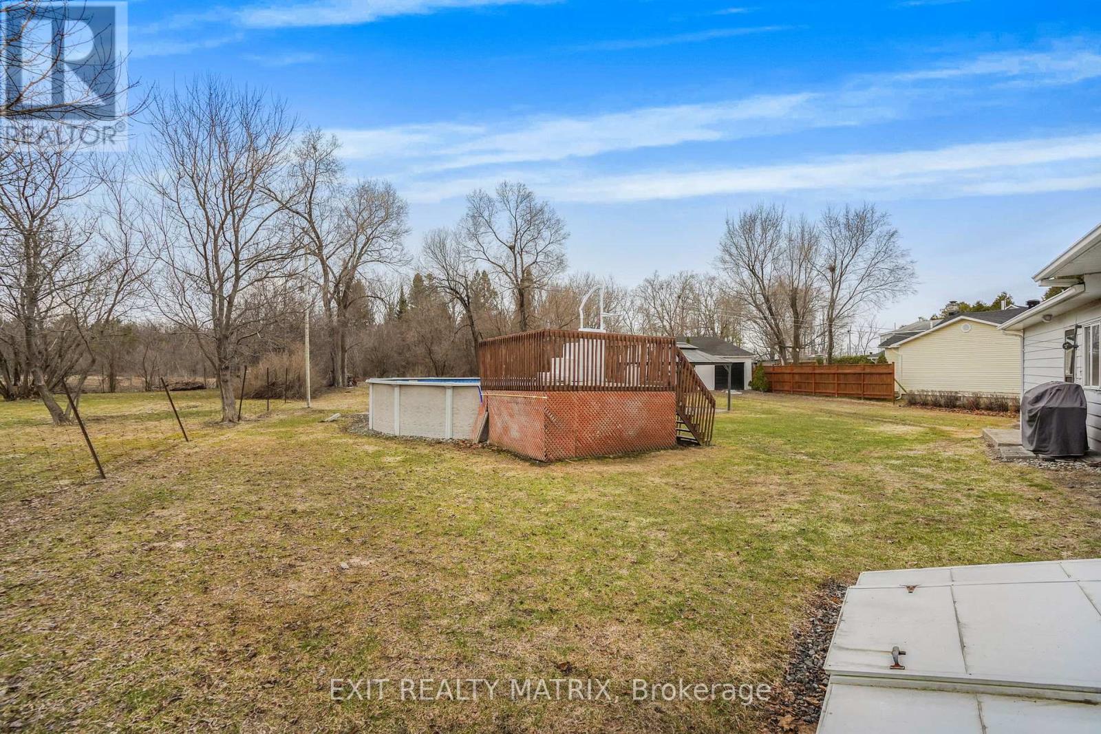 635 Front Road W, Champlain, Ontario K0B 1K0 - Photo 31 - X12849820