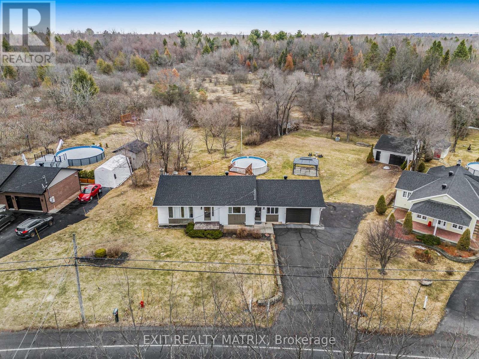 635 Front Road W, Champlain, Ontario K0B 1K0 - Photo 33 - X12849820