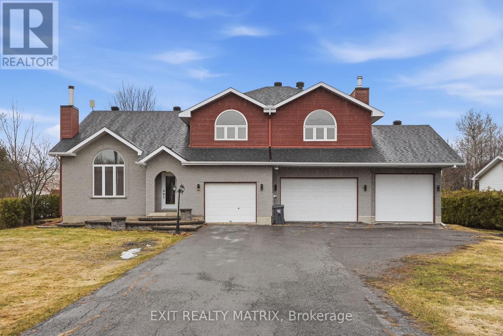 1650 Gourley Road, East Hawkesbury, Ontario  K6A 2R2 - Photo 2 - X12943734