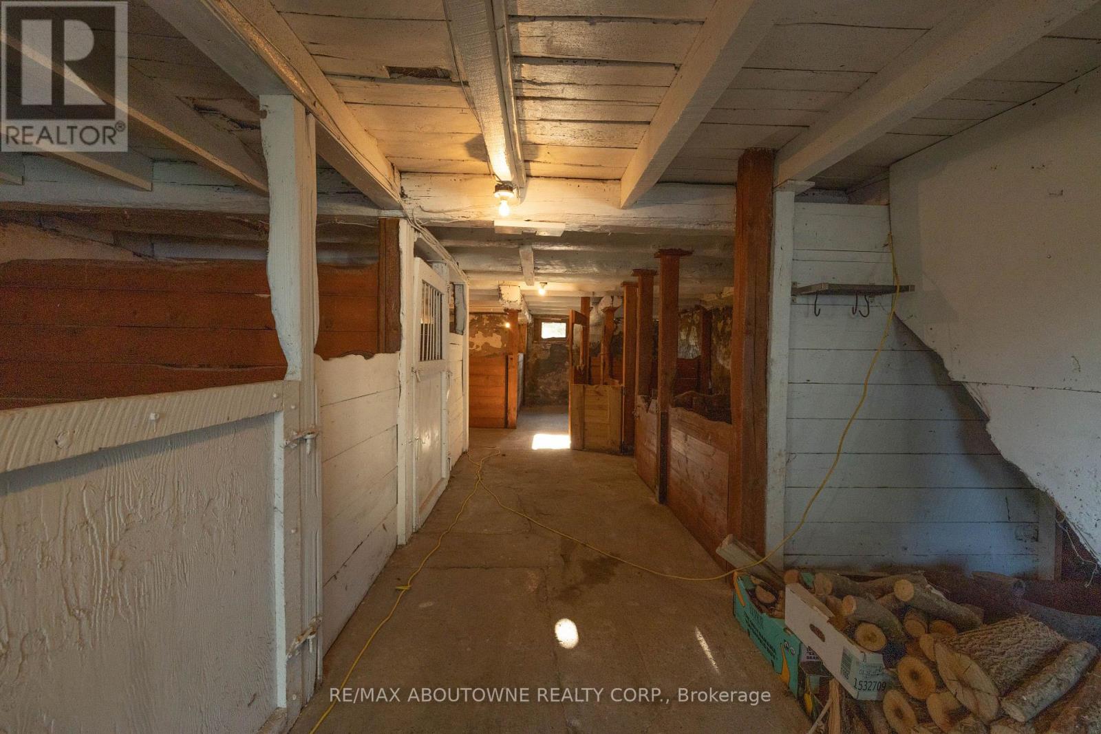 3276 Governors Road, Hamilton, Ontario  L0R 1T0 - Photo 43 - X12989506