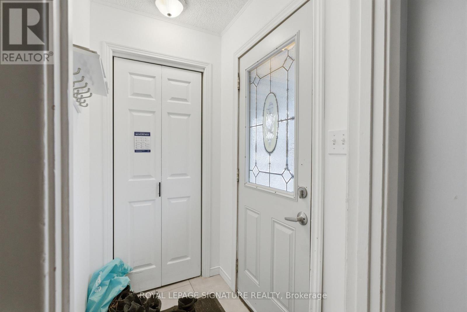 805 Morphet Avenue, Peterborough, Ontario  K9J 2X7 - Photo 3 - X12989532