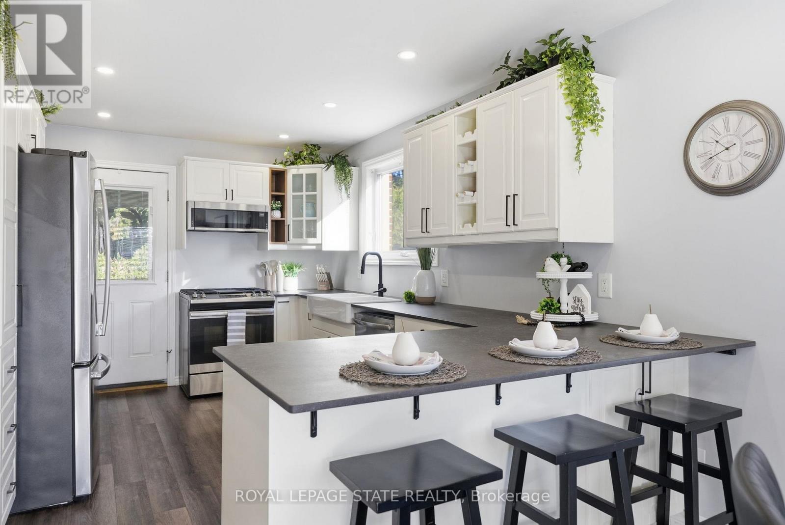 171 Glencairn Avenue, Hamilton, Ontario  L8K 3N8 - Photo 3 - X12989636